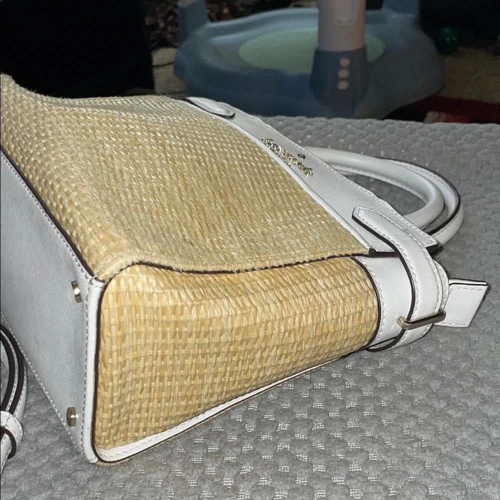 Kate Spade Stacie Tan and White Woven Satchel/Crossbody 9”H x 11”W NWT🌸🌼 - Picture 6 of 15